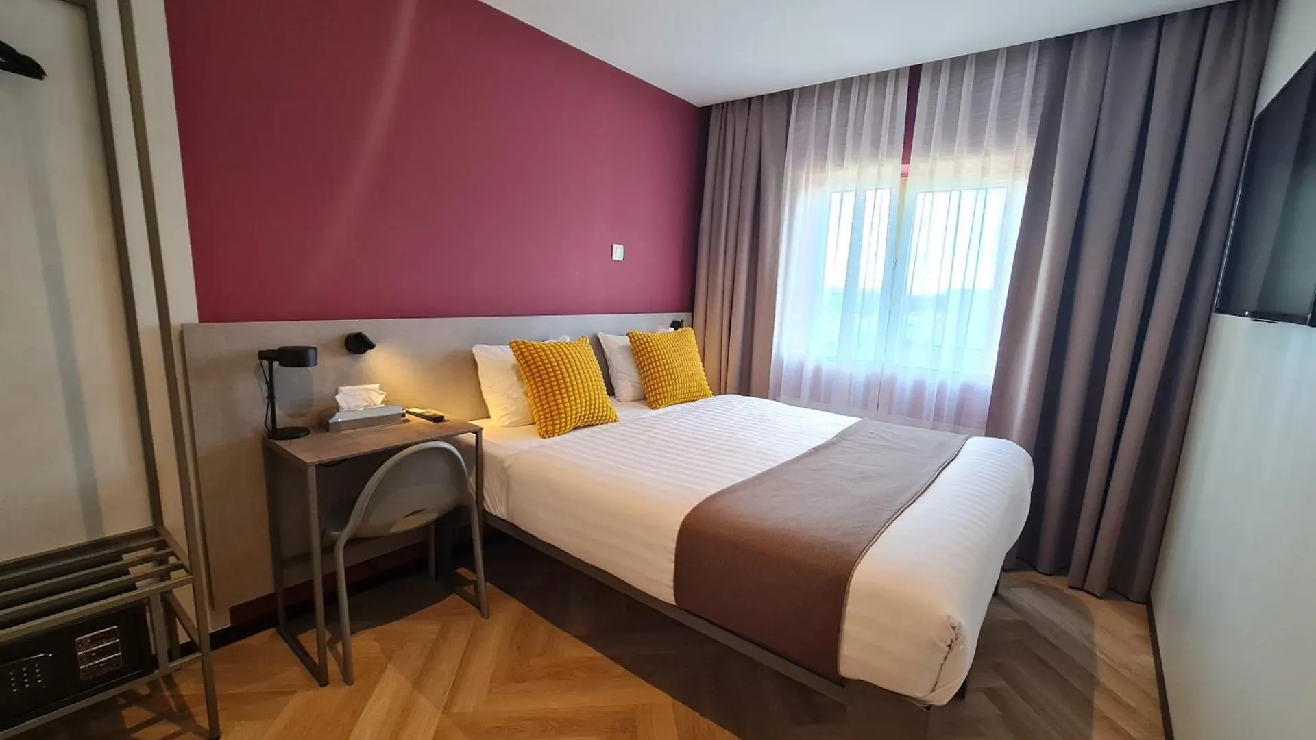 ***  Hotel Fogo Amsterdam Netherlands